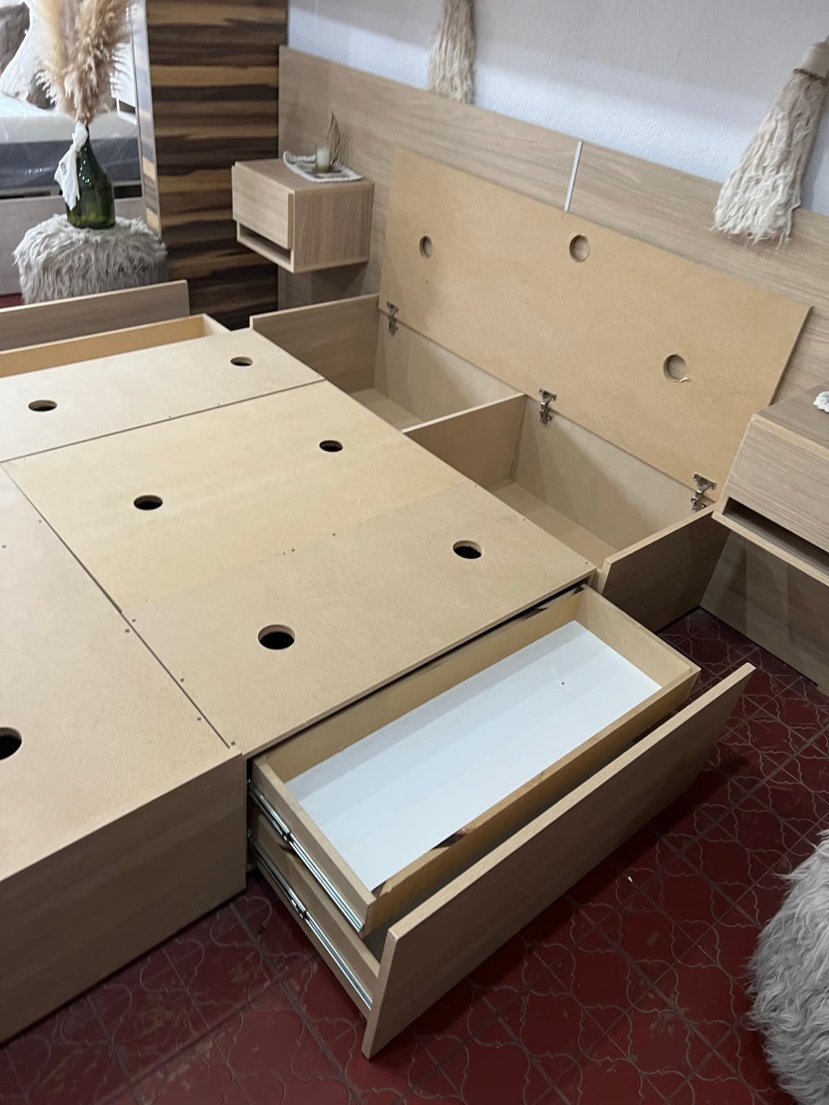 Base Box Luxury vista general