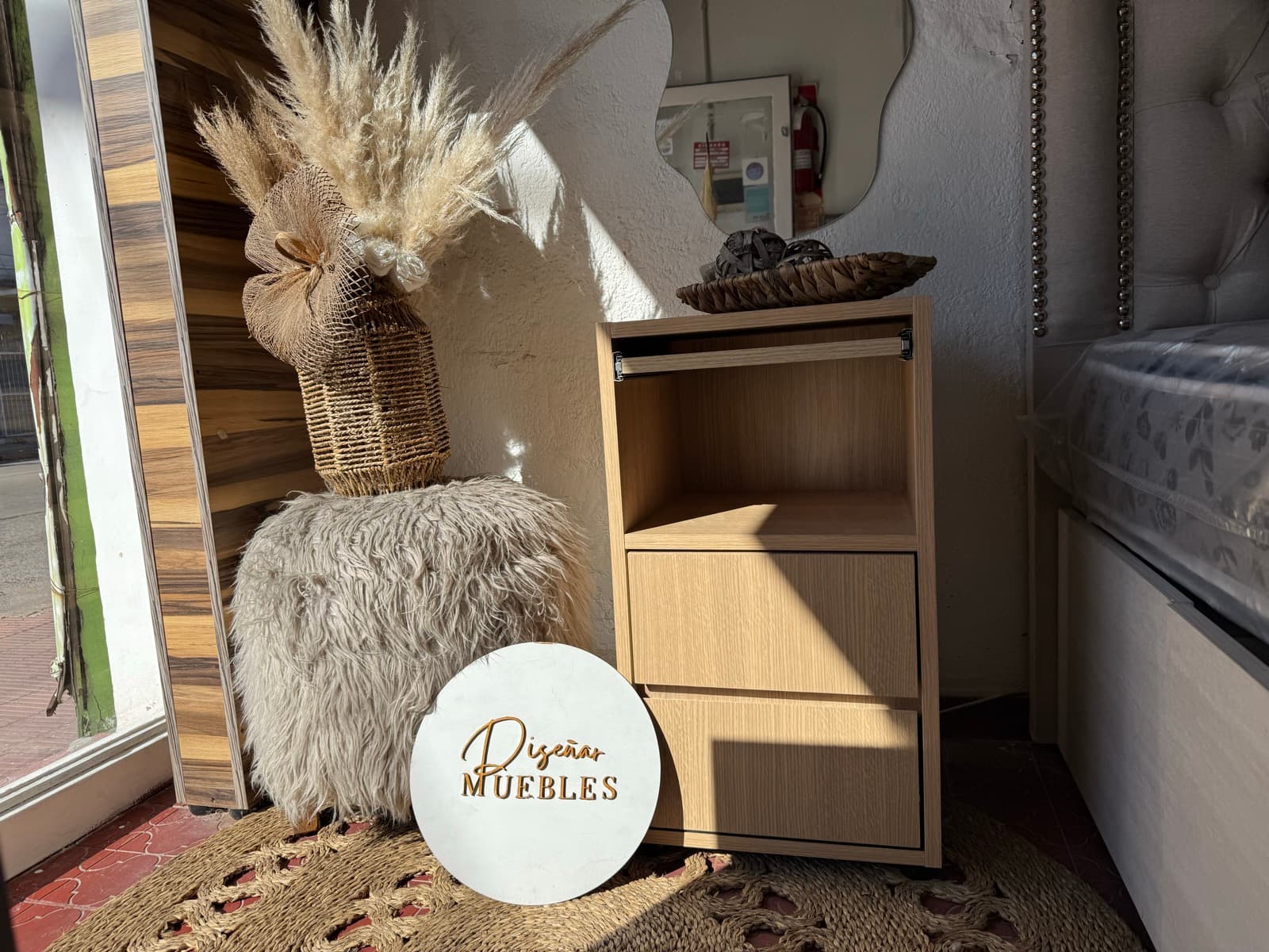 Mesita de Luz Desayunadora vista lateral